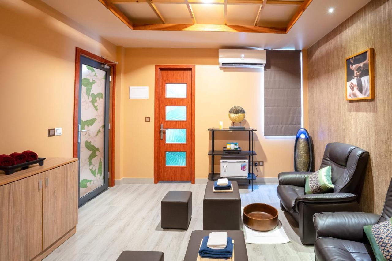 Ayala Oceanview Maldives 호텔 굴히 외부 사진