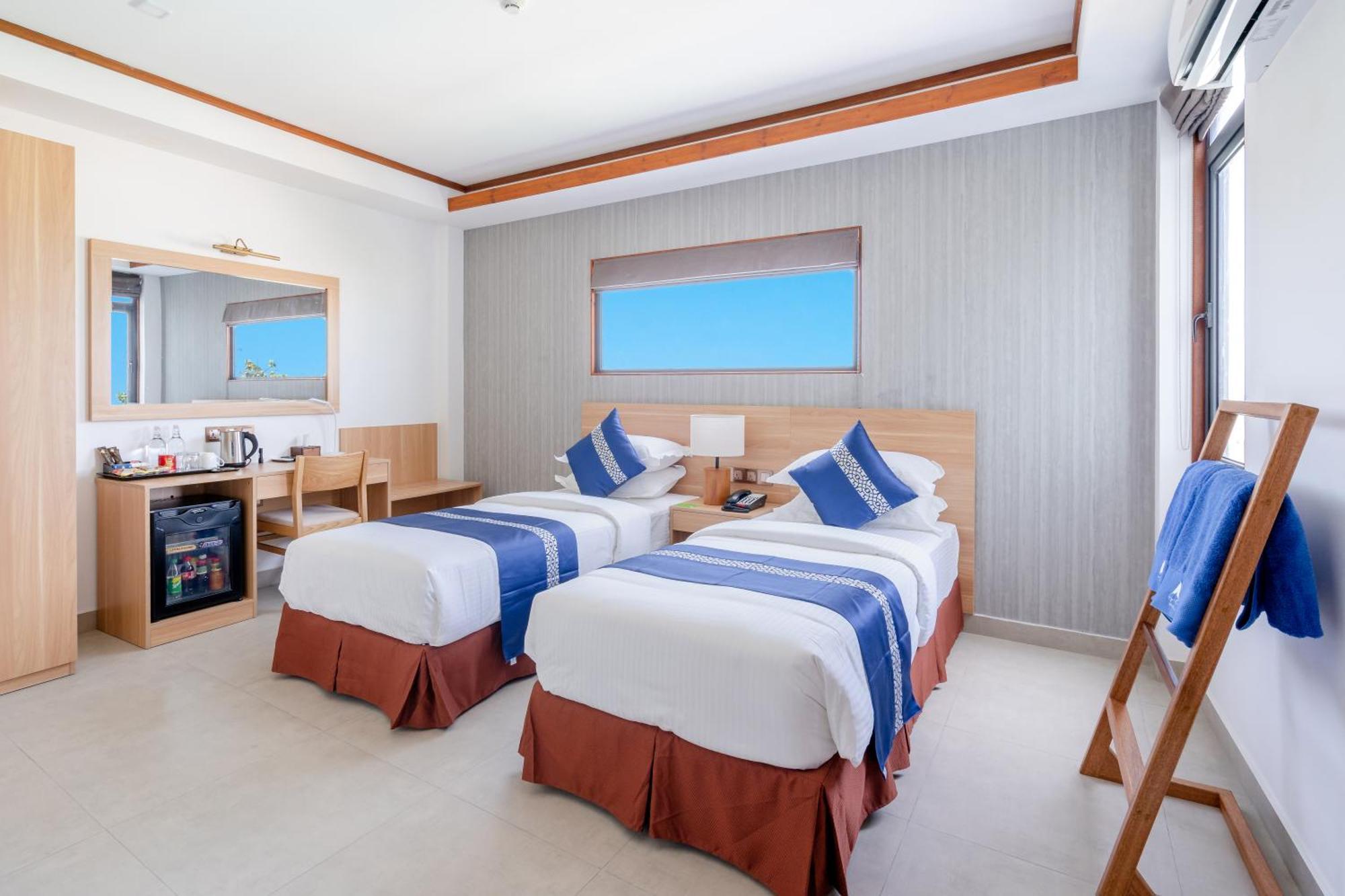 Ayala Oceanview Maldives 호텔 굴히 외부 사진