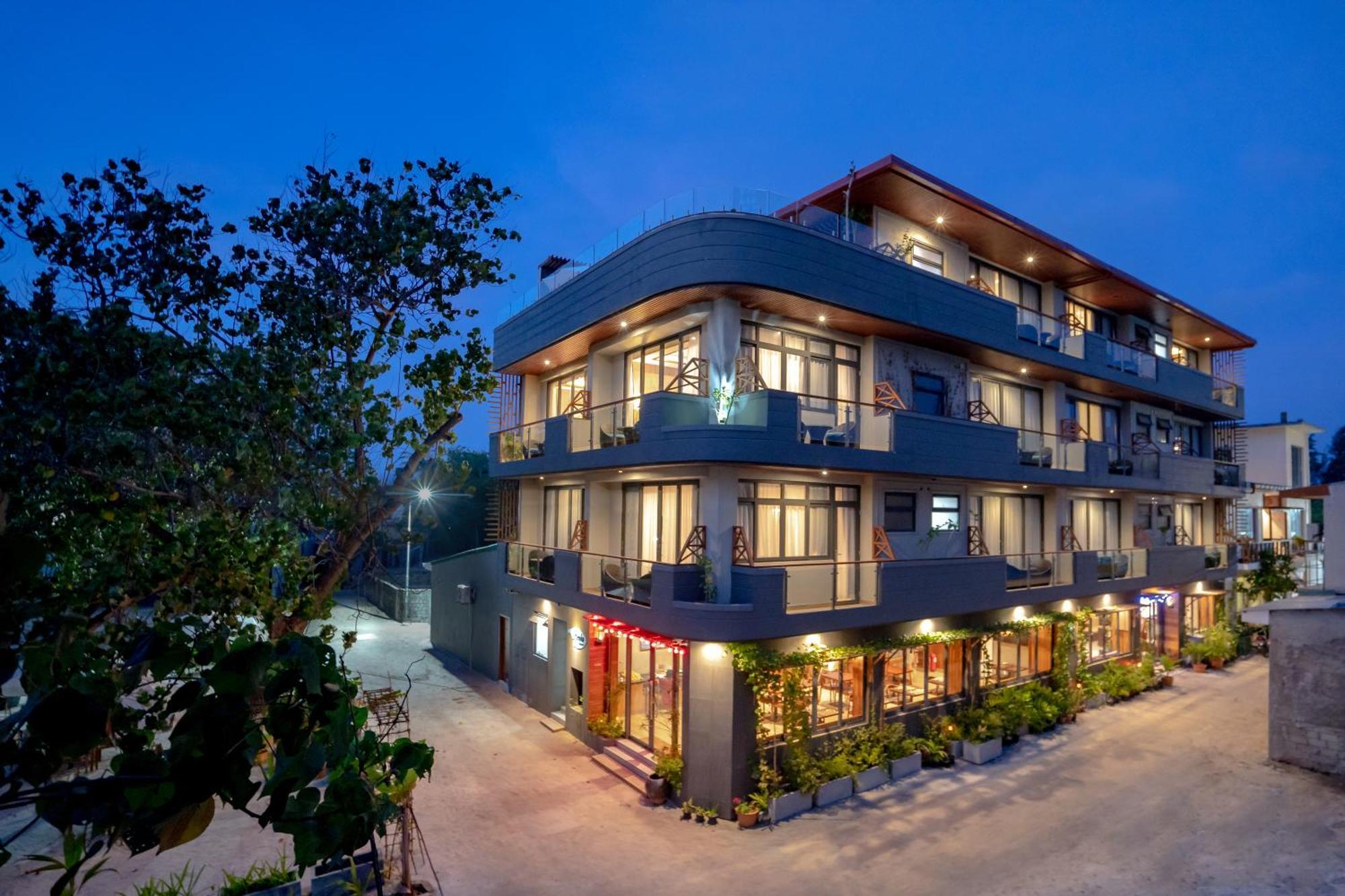 Ayala Oceanview Maldives 호텔 굴히 외부 사진